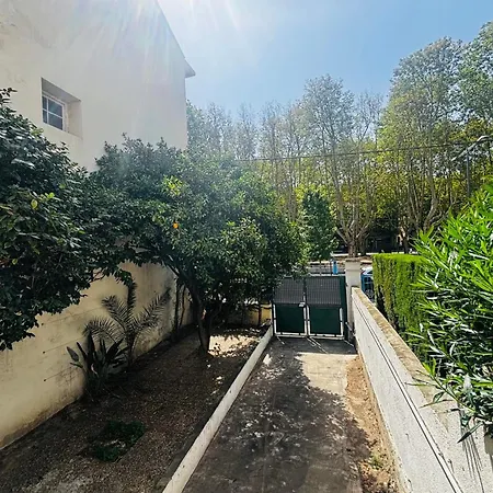 Hébergement de vacances La Des Platanes Parking Terrasse- Wifi