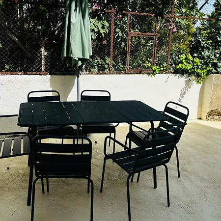 La Des Platanes Parking Terrasse- Wifi Hébergement de vacances Perpignan